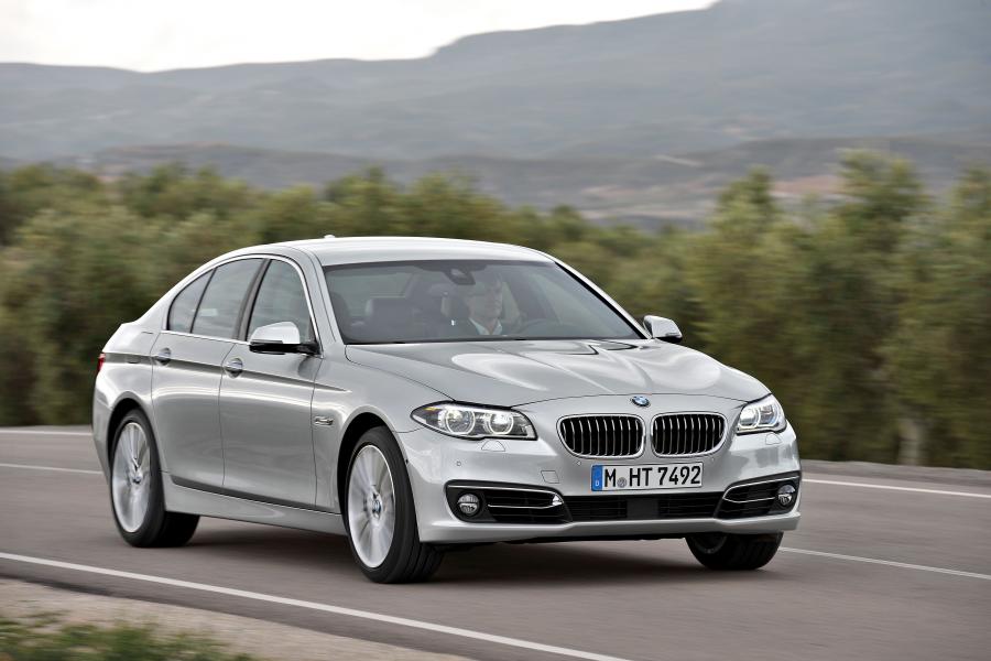  BMW 535i Sedan Luxury Line (F10) 2013 года  (фото 1 из 40)